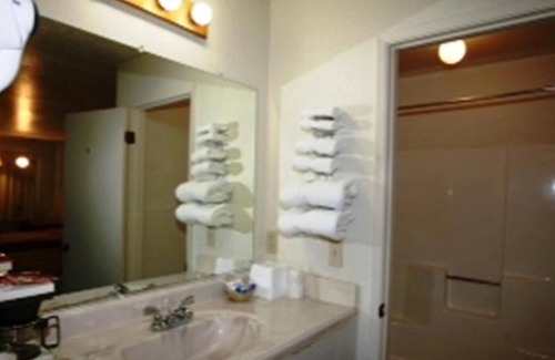Mi-Wuk Village Hotel | The Christmas Tree Inn