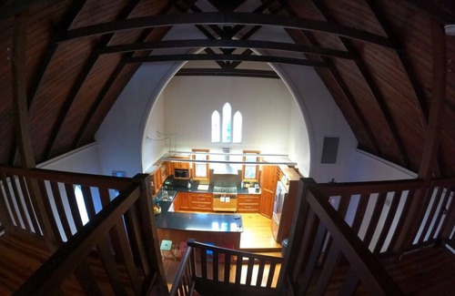 Somerset Dam House | The Church Somerset Dam Sleeps 10