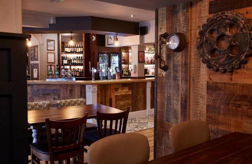 Wootton Bassett Hotel | The Churchill By Greene King Inns