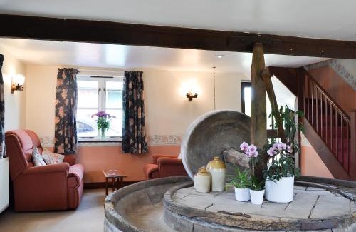 Orleton House | The Cider Mill Cottage