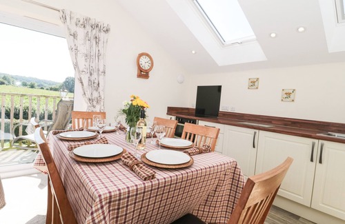 Winscombe Cottage | THE CIDER SHED, family friendly, country holiday cottage in Winscombe