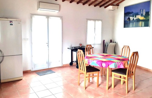 Vedene Apartment | The Cigale Gîte-Villa 2 people At Doors of Avignon in Provence
