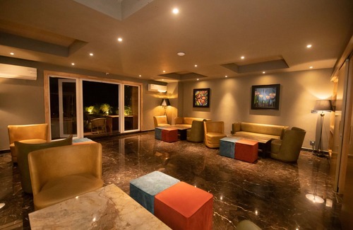 Siliguri Bed & Breakfast | The Cindrella Hotel