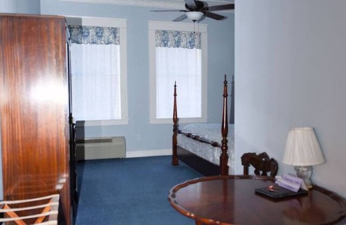 Eastland Hotel | The Cisco Worth Room at The Eastland Historic Hotel