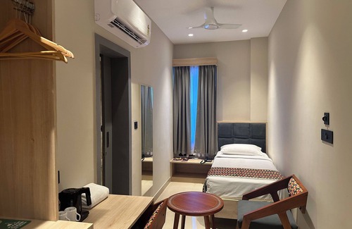 Chunchura Hotel | The Citi Residenci Hotel,Banskopa