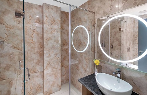 Chunchura Hotel | The Citi Residenci Hotel,Banskopa