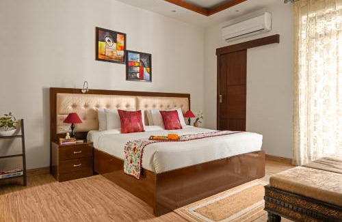 New Friends Colony Apartment | The City Haven 3BHK New Delhi luxury apartment closest to NFC Community centre