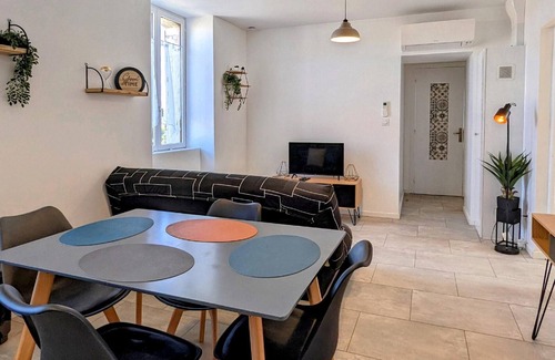 Hericourt Cottage | The City in the Countryside - Renovated Apartment in Héricourt