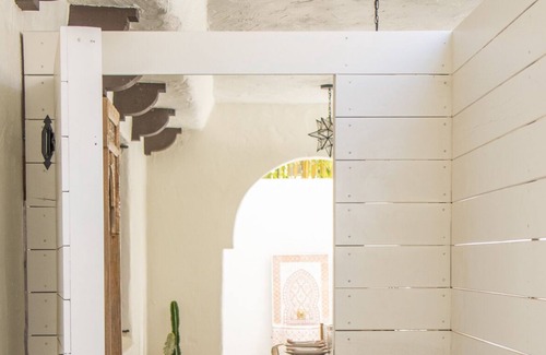 Laguna House | The Clay House - Newly Renovated Home in the Heart of Santa Barbara