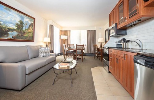 Salt Lake Mountain Resorts Condo | The Cliff Club, Snowbird Utah 2 Bedrm 3 baths Pinnacle Condo with WM/D