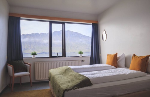 Neskaupstadur Hotel | The Cliff Hotel