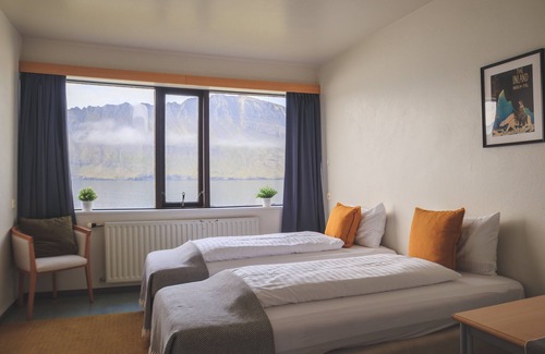 Neskaupstadur Hotel | The Cliff Hotel
