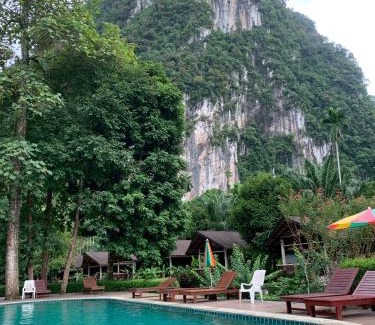 Khlong Sok Hotel | The Cliff & River Jungle Resort