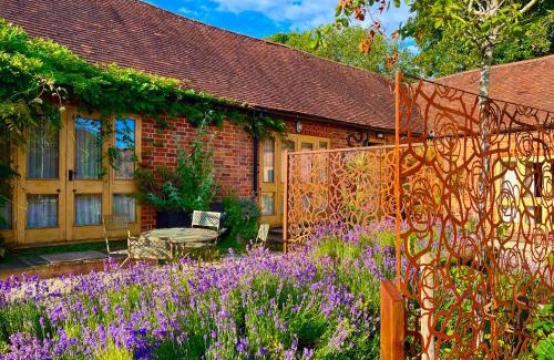 Henley-on-Thames Apartment | The Clock Tower & Dairy - Two x 2 Bed Barns with Indoor Pool