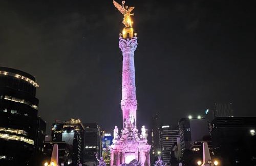 Reforma Apartment | The closest place to most attractions in Mexico City