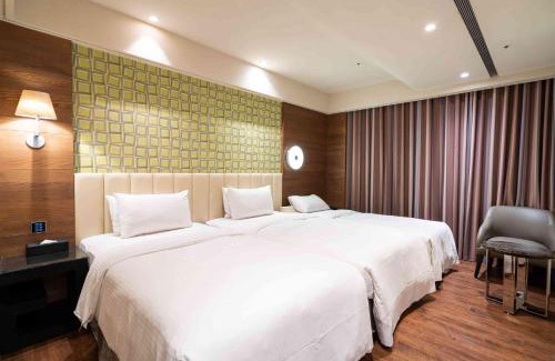 Central District Hotel | The Cloud Hotel