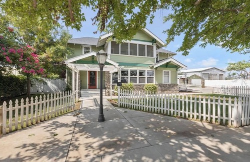 Exeter House | The Clover House, Charming Craftsman home