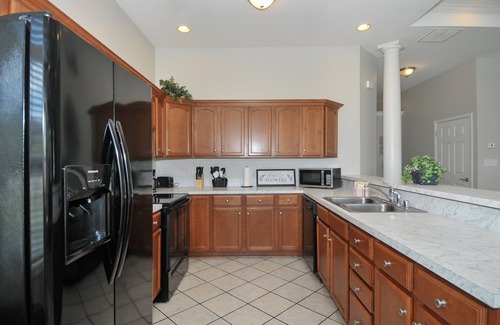 Shepherdsville House | The Clubhouse - 30 Day Minimum