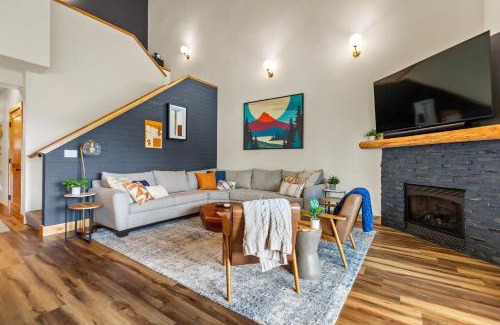 Government Camp House | THE CLYDE - Your Cozy & Luxurious Mt Hood Retreat