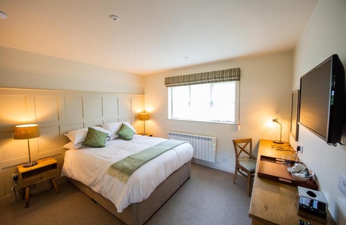 Cuddesdon Hotel | The Coach and Horses