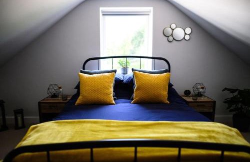 Cardiff House | The Coach House at Wenvoe Manor, Cardiff