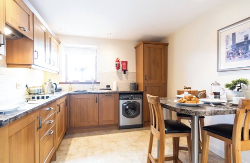Newton Grange Cottage | The Coach House -Cottage for two in the Peak District, access to High Peak Trail