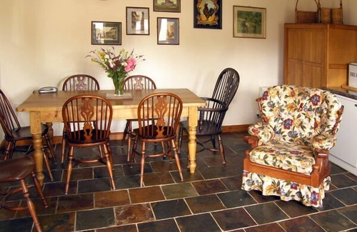 Pontesbury Cottage | THE COACH HOUSE, family friendly, with open fire in Great Lyth
