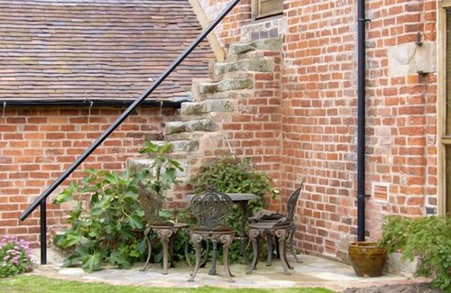 Pontesbury Cottage | THE COACH HOUSE, family friendly, with open fire in Great Lyth