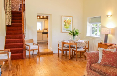 Ludwel Cottage | THE COACH HOUSE, family friendly, character holiday cottage in Ludlow