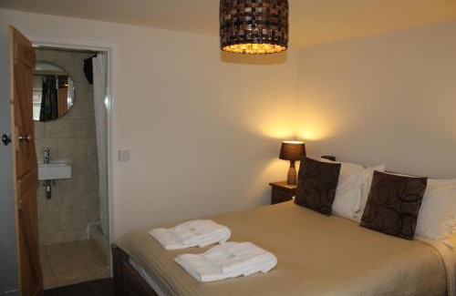 Hambrook Bed & Breakfast | The Coach House
