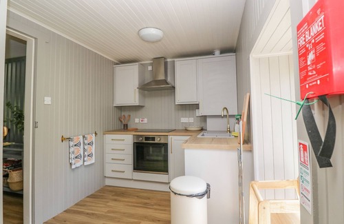 Glasgow Cottage | THE COACH HOUSE - HOLMWOOD, pet friendly in Glasgow