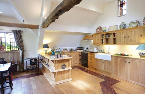 Boraston Cottage | The Coach House is a retreat from the outside world.