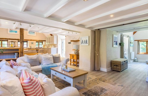 Winnard's Perch House | THE COACH HOUSE, pet friendly, character holiday cottage in Padstow