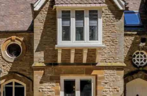 Northampton House | The Coach House - Stunning. Contemporary. Close to all wedding venues.
