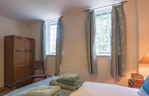 Hernhill House | The Coach House Stables