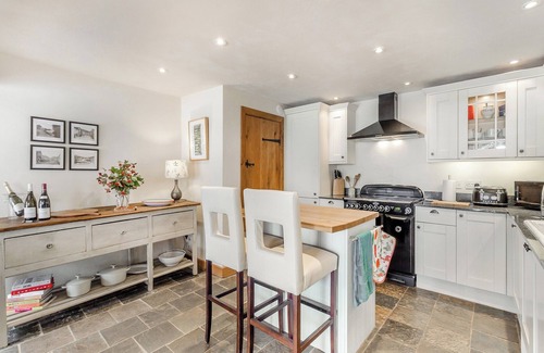 Abergavenny Cottage | The Coach House - UK45027