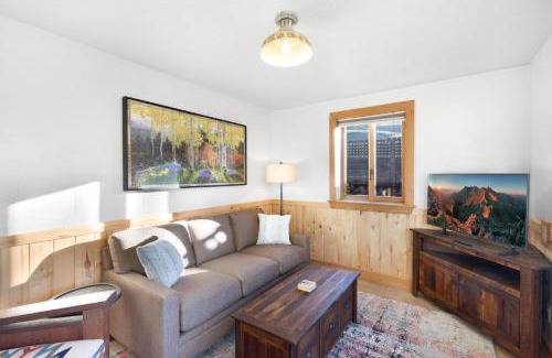 Creede House | The Coach House