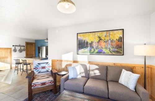 Creede House | The Coach House
