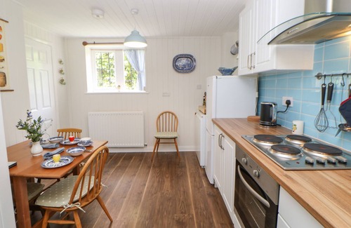 Riding Mill Cottage | THE COACH HOUSE, with a garden in Corbridge