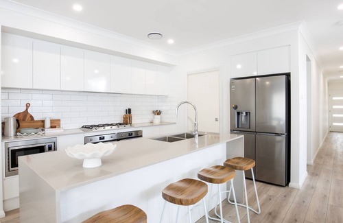 Callala Bay House | The Coast Beach - Pet Friendly - 2 Mins Walk to Bay