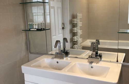 Felpham Bed & Breakfast | The Coast House B&B