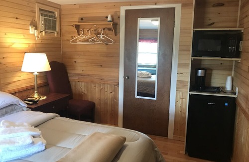 Cape Tormentine Cabin | The Coastal Cabins- Cabin # 2 - walking minutes from the sandy beach