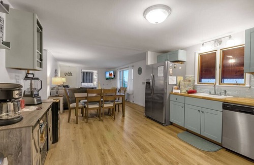 Town of Torrey House | The Coastal Cottage at Seneca Lake