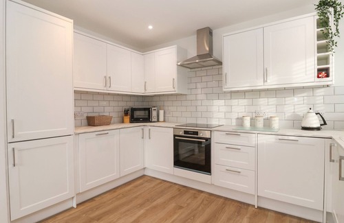 Hornsea Cottage | THE COASTAL HIDEAWAY, country holiday cottage in Hornsea