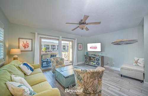 Harbor Oaks House | The Cobalt Crab Oasis