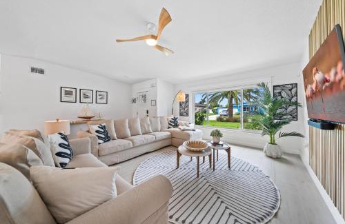 Venetian Way House | The Cocoa Plum - A Quiet Riverfront Pool Home Near Beach