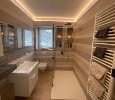 Borna-Heinersdorf Apartment | The Coffee Jacket Apartment