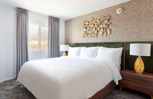 Little Tuscany Apartment | The Cole powered by Sonder | King Room