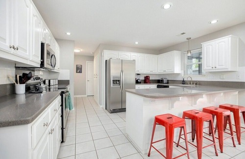 Bentonville House | The Coler House - Hot tub - half mi to Coler MTB