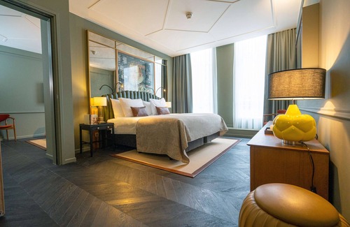 Zuidwal Hotel | The Collector